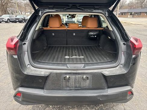 Used 2020 Lexus UX 250h w/ Premium Package image 7