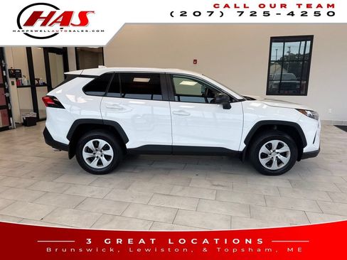 Used 2023 Toyota RAV4 LE AWD/4WD image 7