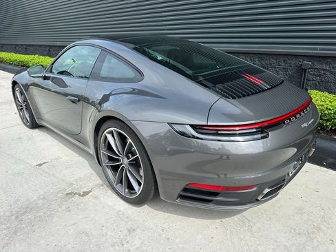 Certified 2022 Porsche 911 Carrera RWD image 3