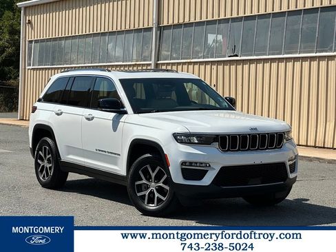 Used 2023 Jeep Grand Cherokee Limited AWD/4WD image 1