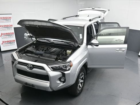 Used 2022 Toyota 4Runner TRD Off-Road Premium image 42