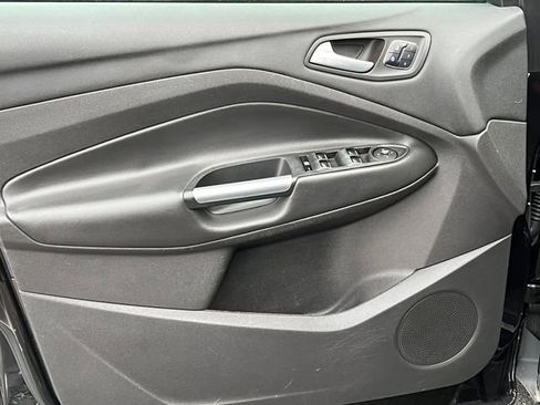 Used 2015 Ford Escape Titanium image 14