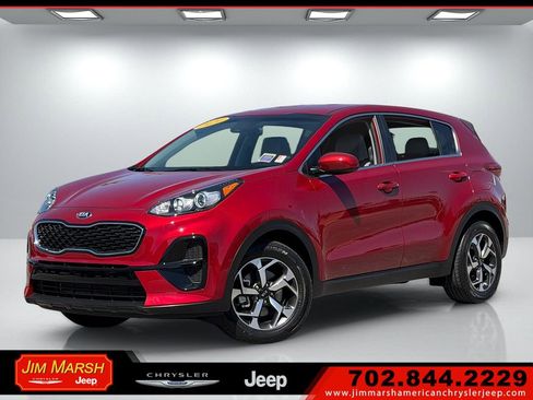 Used 2020 Kia Sportage LX image 1