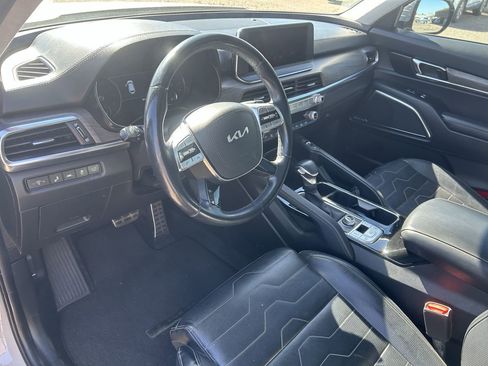Used 2022 Kia Telluride SX w/ SX Prestige Package AWD/4WD image 10