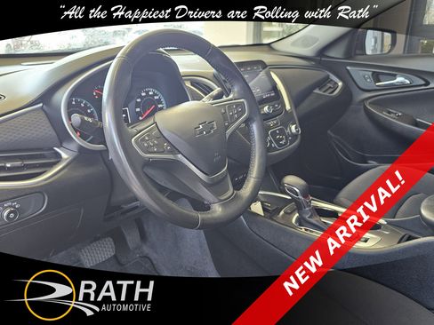 Used 2022 Chevrolet Malibu RS image 9