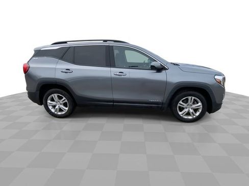 Used 2019 GMC Terrain SLE w/ Driver Convenience Package image 3