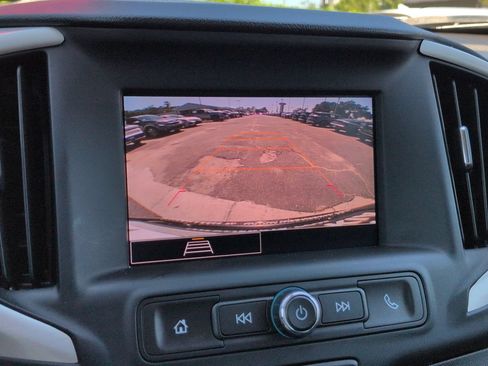 Used 2024 GMC Terrain SLE w/ Driver Convenience Package FWD image 20