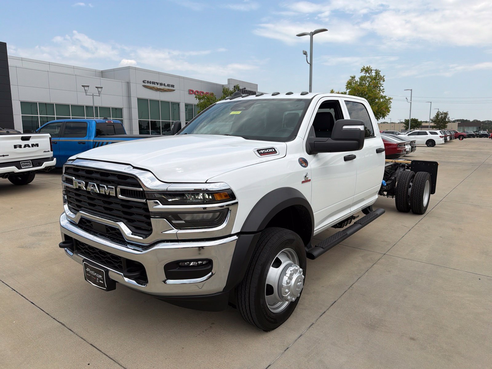 New 2027 RAM 4500 Tradesman w/ Chrome Appearance Group AWD/4WD image 9