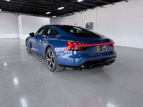 Used 2022 Audi e-tron GT Premium Plus w/ Performance Package AWD/4WD image 4