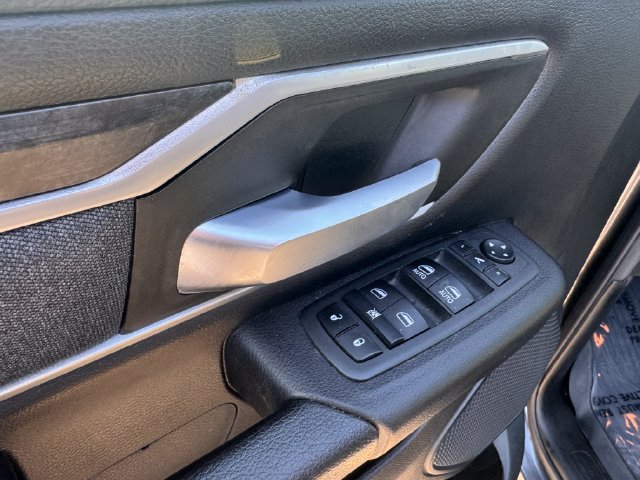 Used 2022 RAM 1500 Big Horn AWD/4WD image 34