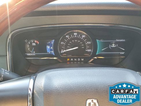 Used 2017 Lincoln Navigator Select image 39