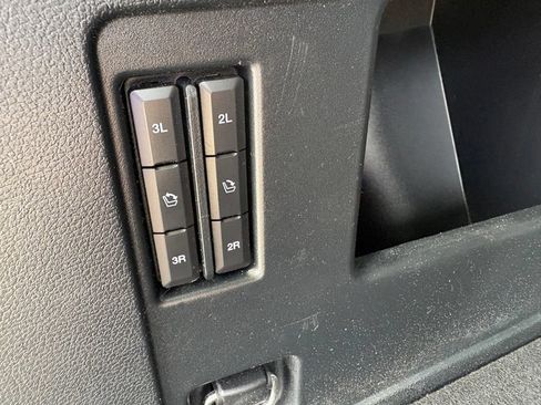 Used 2021 Ford Expedition XLT AWD/4WD image 8