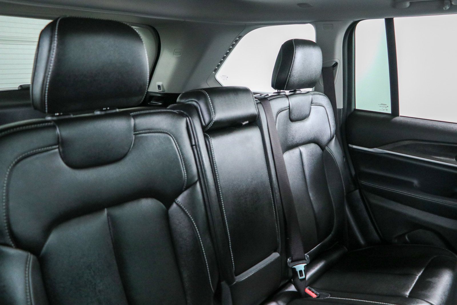 Used 2023 Jeep Grand Cherokee 4WD 4xe image 29