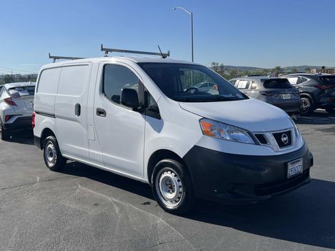 Used 2019 Nissan NV200 S w/ Cruise Control Package image 25