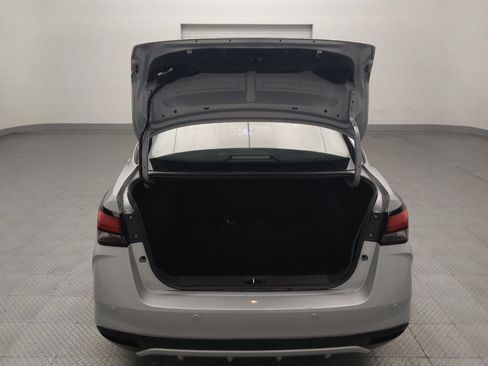 Used 2025 Nissan Versa SV FWD image 29