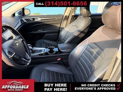 Used 2015 Ford Fusion SE w/ Equipment Group 202A image 10