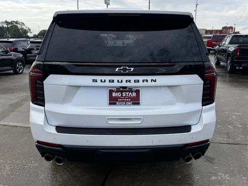 Used 2025 Chevrolet Suburban Z71 AWD/4WD image 9