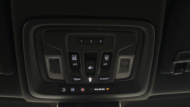 Used 2024 Chevrolet Silverado 3500 High Country w/ High Country Premium Package AWD/4WD image 31