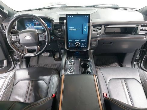 Used 2023 Ford Expedition Max Platinum AWD/4WD image 9
