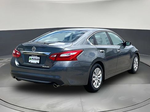 Used 2017 Nissan Altima 2.5 S w/ Power Driver Seat Package FWD image 7