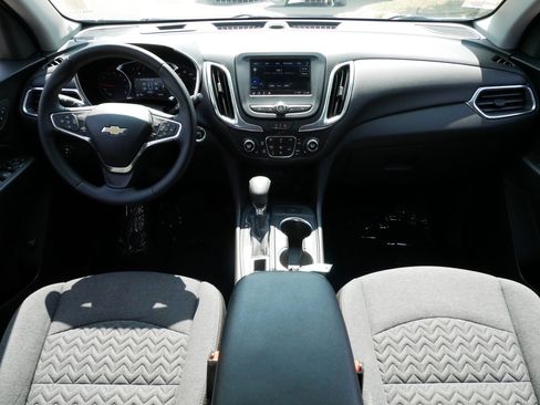 Used 2024 Chevrolet Equinox LT FWD image 10