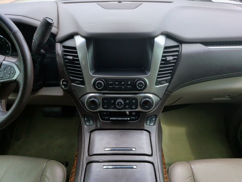 Used 2016 Chevrolet Tahoe LTZ AWD/4WD image 32