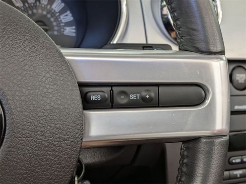 Used 2006 Ford Mustang GT image 18