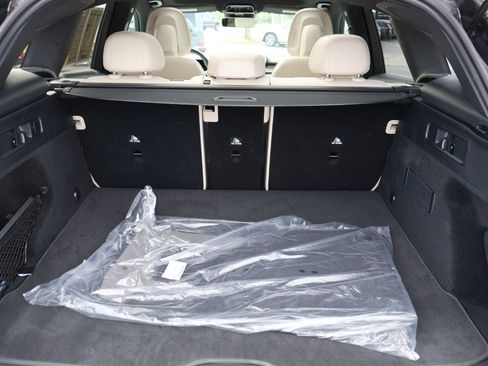 Used 2026 Mercedes-Benz GLC 300 4MATIC image 22