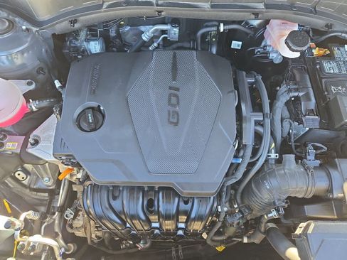 Certified 2024 Kia Sorento S image 13