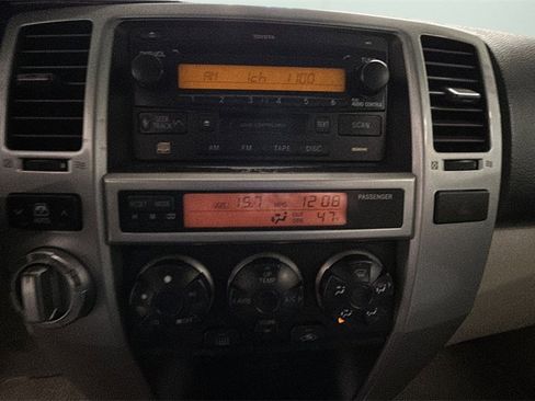 Used 2003 Toyota 4Runner 4WD image 11