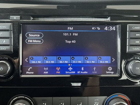Used 2021 Nissan Rogue Sport S FWD image 19