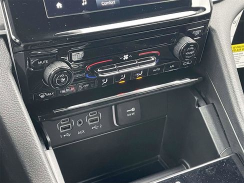 New 2025 Jeep Grand Cherokee Laredo X image 41