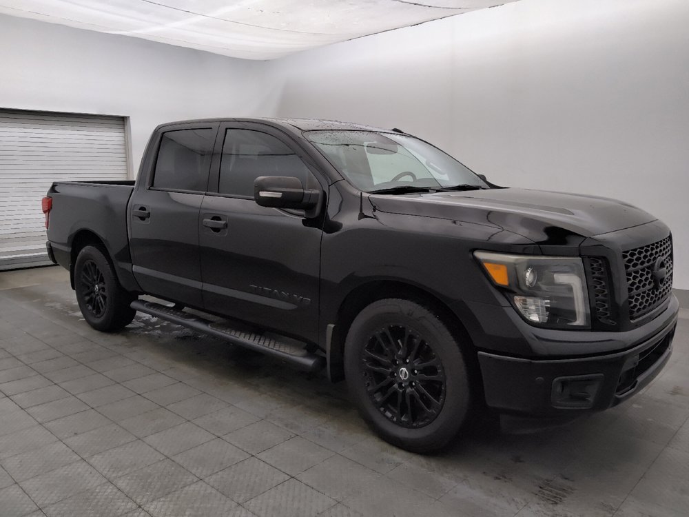 Used 2018 Nissan Titan SV w/ SV Convenience Package RWD image 11