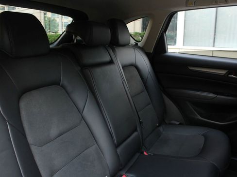 Used 2018 MAZDA CX-5 Touring w/ Preferred Equipment Package AWD/4WD image 23