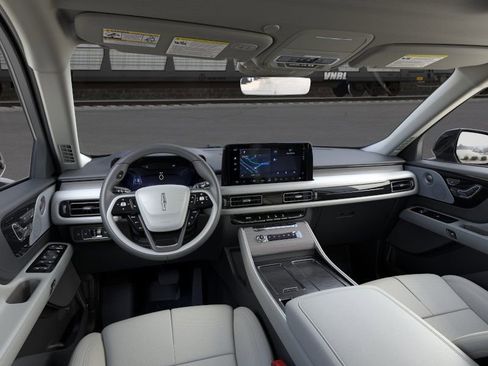 New 2026 Lincoln Aviator Reserve AWD/4WD image 9
