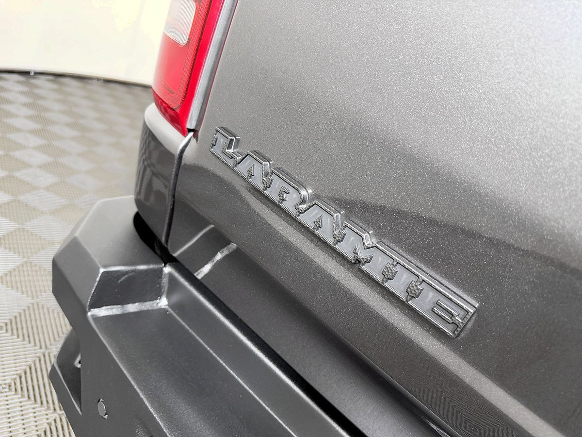 Used 2023 RAM 1500 Laramie AWD/4WD image 14