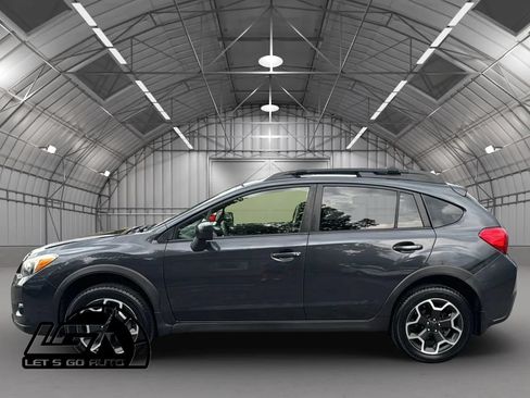 Used 2015 Subaru Crosstrek 2.0i Premium w/ Moonroof Package AWD/4WD image 4