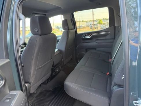 Used 2025 Chevrolet Silverado 1500 LT RWD image 14