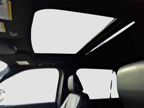 Used 2021 Ford Expedition XLT image 19