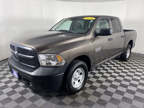 Used 2018 RAM 1500 Tradesman w/ Protection Group AWD/4WD image 9