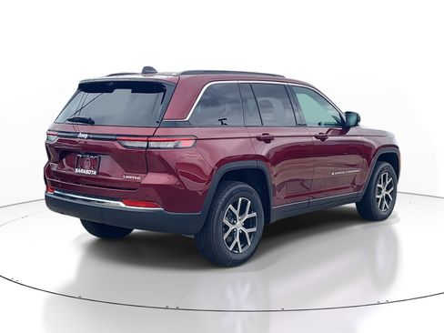 New 2025 Jeep Grand Cherokee Limited w/ Luxury Tech Group II image 3