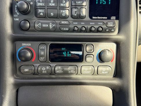 Used 2003 Chevrolet Corvette Coupe w/ Preferred Equipment Group image 24