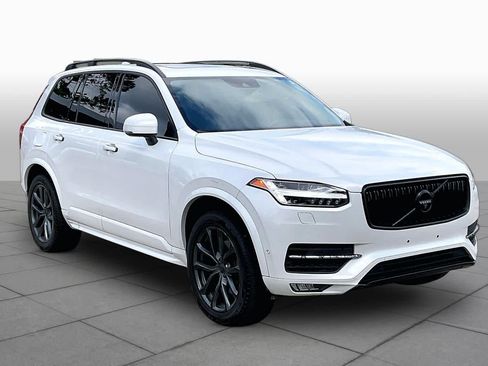 Used 2019 Volvo XC90 T6 Momentum w/ Advanced Package AWD/4WD image 3