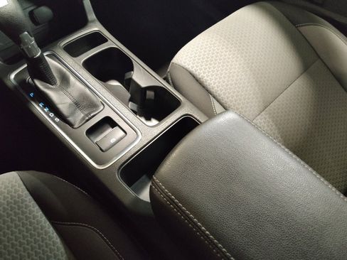 Used 2017 Ford Escape SE w/ Equipment Group 201A AWD/4WD image 26