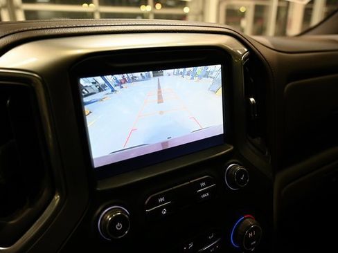 Used 2019 Chevrolet Silverado 1500 LTZ image 19