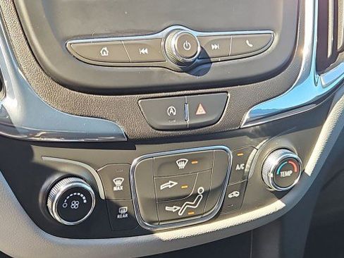 Used 2023 Chevrolet Equinox LS w/ LS Convenience Package image 17