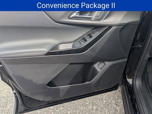 New 2026 Chevrolet Equinox LT w/ Convenience Package II image 9