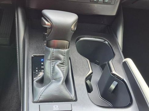Used 2025 Lexus ES 350 w/ Premium Package FWD image 9