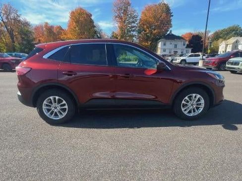 Used 2021 Ford Escape SE w/ Cold Weather Package image 9