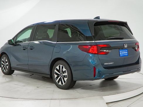 New 2026 Honda Odyssey EX-L image 5